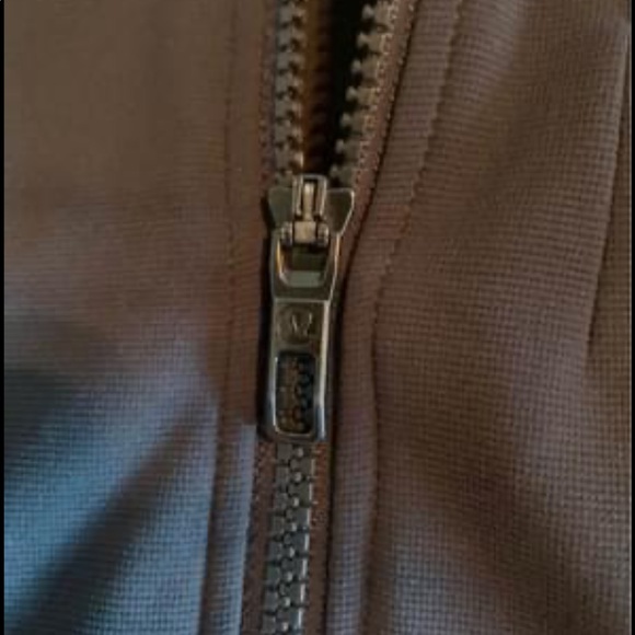 Lululemon Charcoal grey jacket - Picture 2 of 2